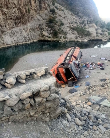 Pakistane autobusui nulėkus į tarpeklį žuvo 18 piligrimų