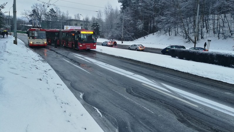 „Vilniaus viešasis transportas“ su profesine sąjunga atnaujino kolektyvinę sutartį