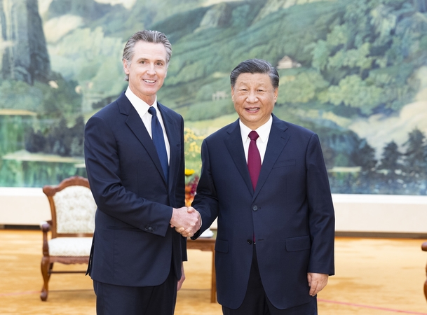 Gavinas Newsomas ir Xi Jinpingas
