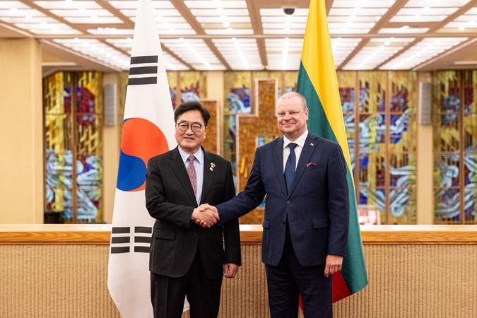 Sauliaus Skvernelio susitikimas su Korėjos parlamento pirmininku Woo Won-Shiku