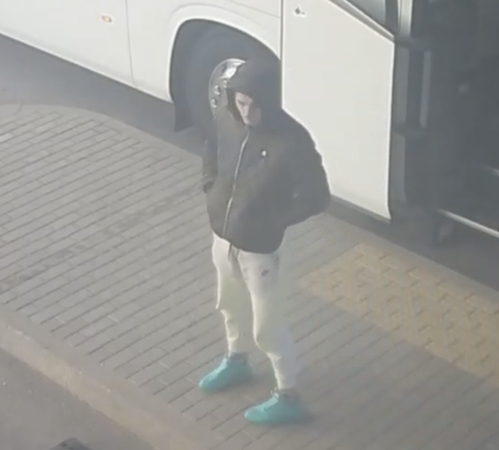 Pareigūnai aiškinasi, kas sumušė vyrą (padėkite atpažinti)