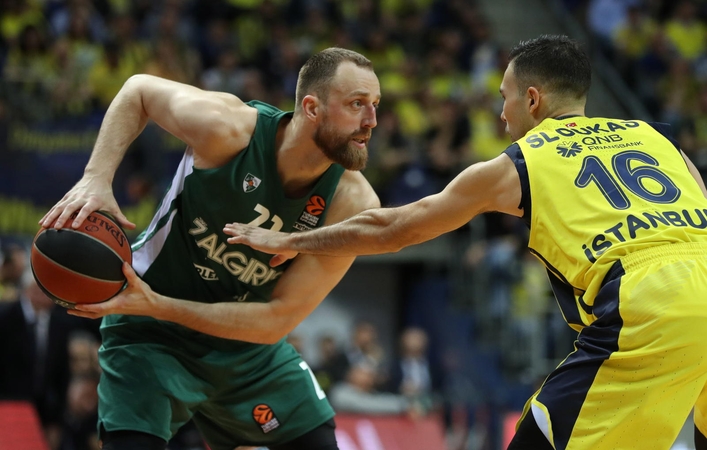 „Žalgiris“ Stambule nesugebėjo pasipriešinti „Fenerbahce“ krepšininkams