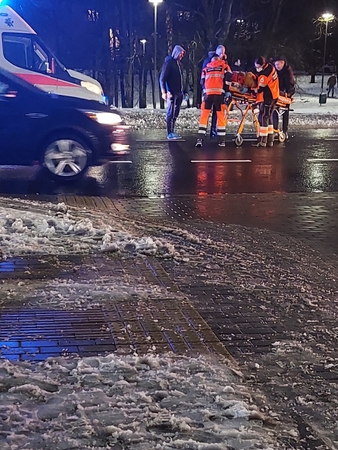Skaudi nelaimė Kovo 11-osios g.: partrenkta dvylikametė