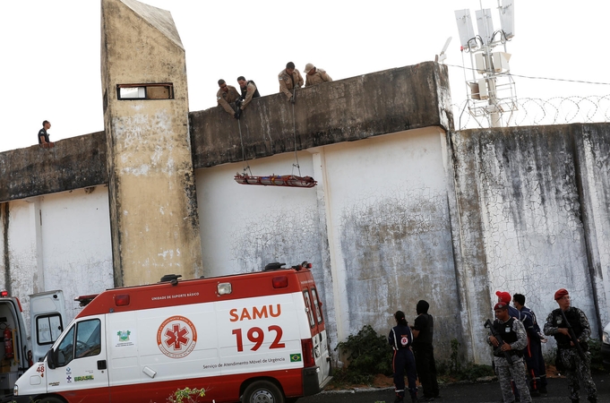 Brazilijos kalėjime, kur buvo nužudyti 26 žmonės, tebesitęsia maištas