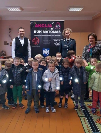 Daugiau nei 2 tūkst. moksleivių Jonavos rajone ryškūs net ir naktį