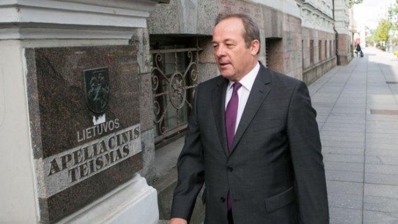 Į Vilniaus savivaldybę grįžta korupcija įtariamas R. Adomavičius