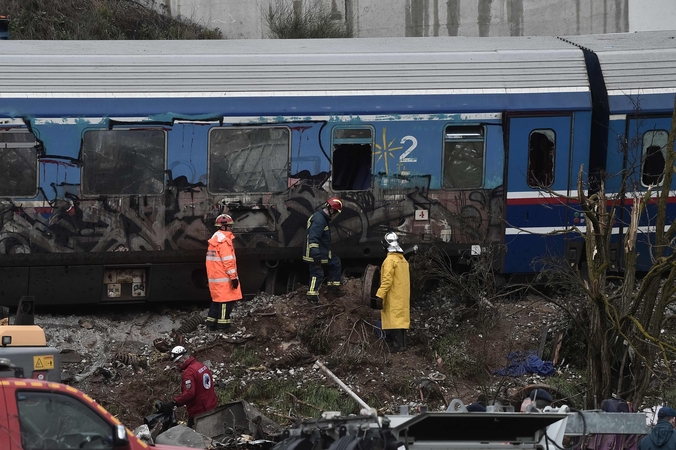 Graikijoje traukinių avarijos aukų skaičius išaugo iki 57