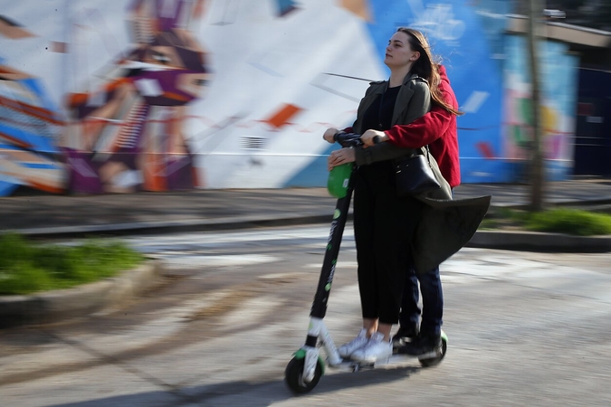 Norvegijos sostinės valdžia uždraudė elektrinių paspirtukų nuomą nakties metu