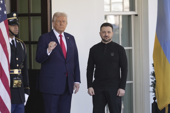 Trumpas Baltuosiuose rūmuose pasitiko Zelenskį