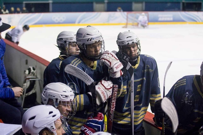 „Baltijos“ ledo ritulininkai po pratęsimo nugalėjo „Kauno Hockey“ ekipą