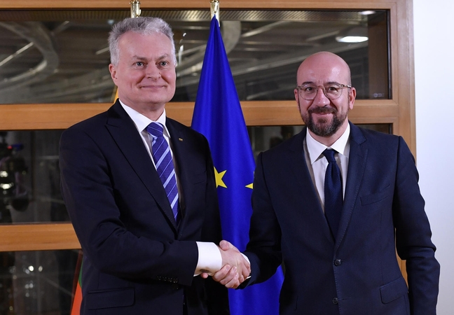 Gitanas Nausėda ir Charlesas Michelis