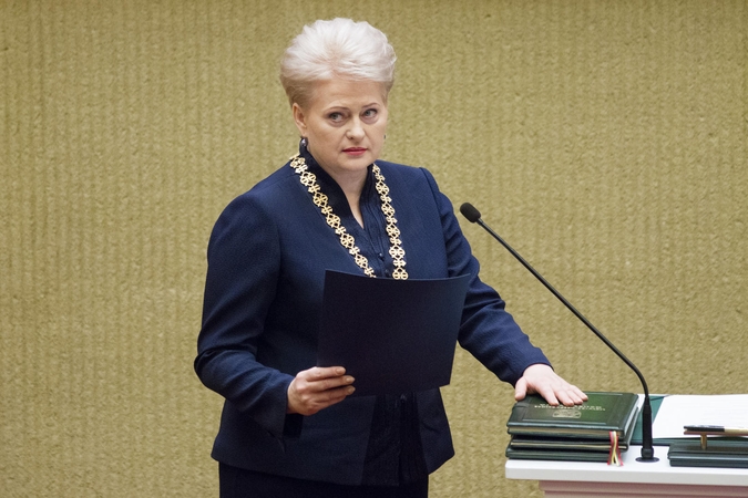 Priesaiką davusi D. Grybauskaitė: užtikrinsime, kad korumpuotos grupuotės nelobtų