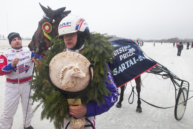 Ristūnų lenktynių "Sartai 2015" puošmena – Didysis žiemos prizas