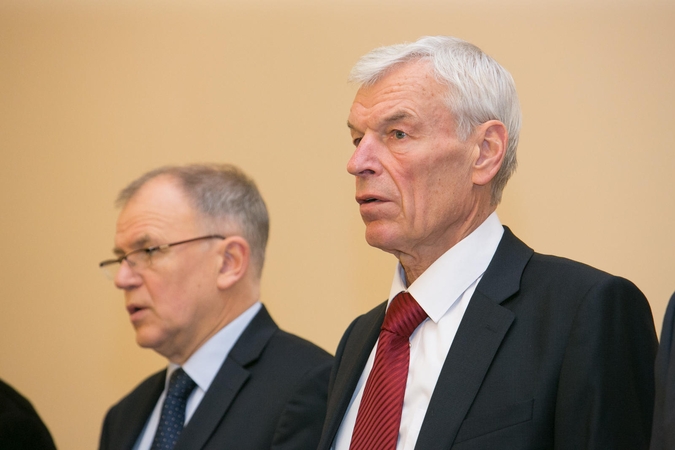 V.P.Andriukaitis paskelbtas LSDP garbės pirmininku, J.V.Paleckis - garbės nariu