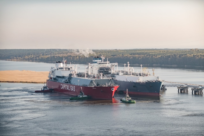 Pirmasis PGNiG suskystintųjų gamtinių dujų krovinys pasiekė Klaipėdos SGD terminalą