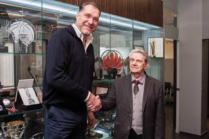 Bendražygiai: Vladas Garastas (kairėje) ir Arvydas Sabonis