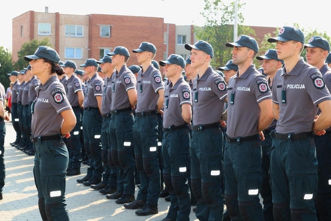 Lietuvos policijos mokyklos bendruomenė iškilmingai paminėjo mokslo metų pradžią