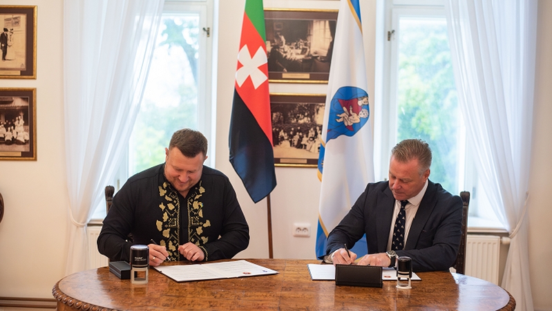 Tarp Kretingos ir Novovolynsko pasirašyta bendradarbiavimo sutartis