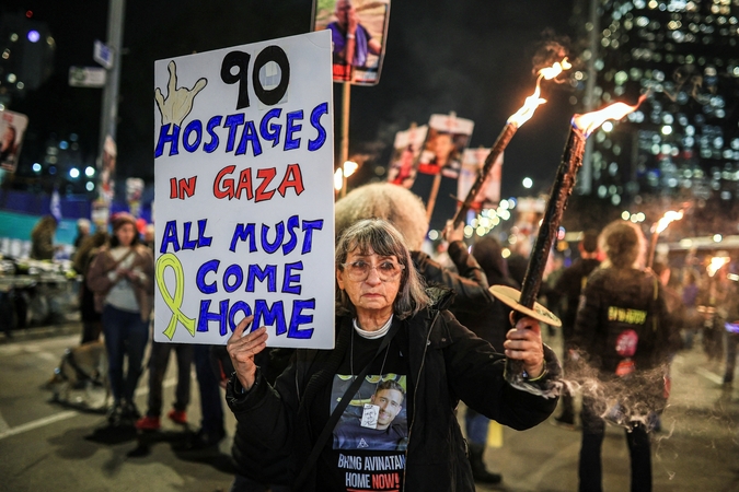 Izraelis teigia, kad „Hamas“ šią savaitę paleis dar 11 įkaitų 
