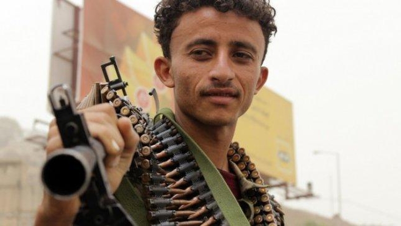 Jemene „al Qaeda“ kovotojai užėmė karinę bazę šalies pietryčiuose