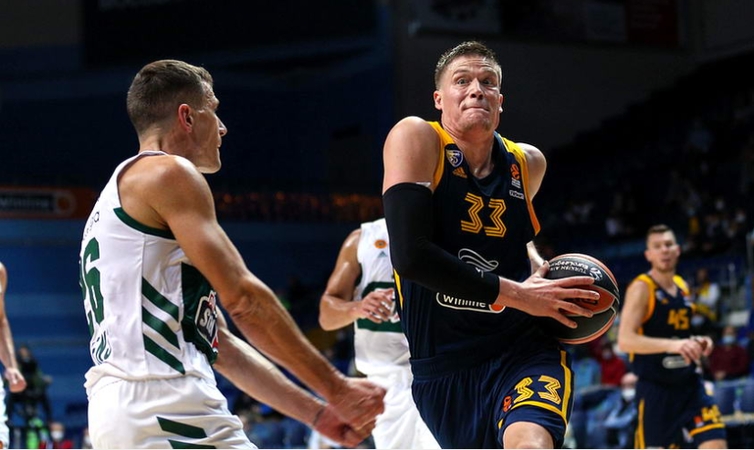 „Panathinaikos“ dramatiškai parklupdė R. Kurtinaičio auklėtinius