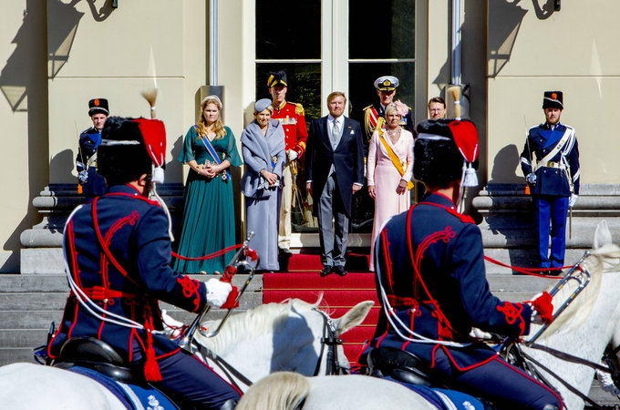 Nyderlanduose minios žmonių susirinko pasiklausyti karaliaus kalbos ir biudžeto pristatymo