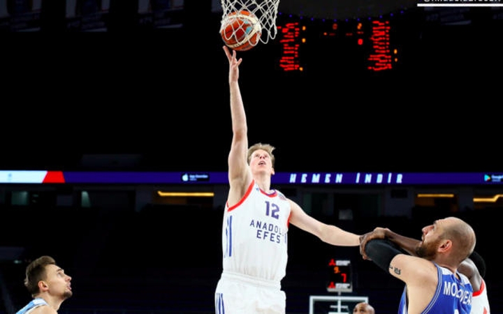 V. Štimacas ir B. Motumas „Anadolu Efes“ neišgelbėjo: turkai krito penktą kartą