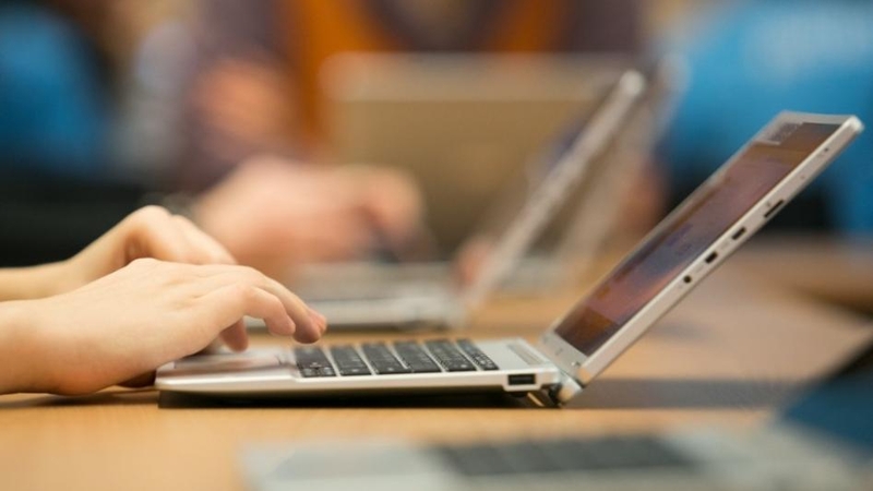 Informacinių technologijų specialistai – paklausūs, bet sunkiai paruošiami