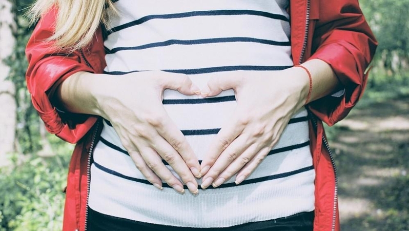 Mityba nėštumo metu: netiesa, kad reikia valgyti už du
