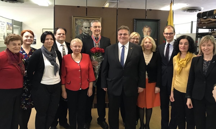 L. Linkevičius Čikagoje įteikė Lietuvos diplomatijos žvaigždę dr. J. Daugirdui
