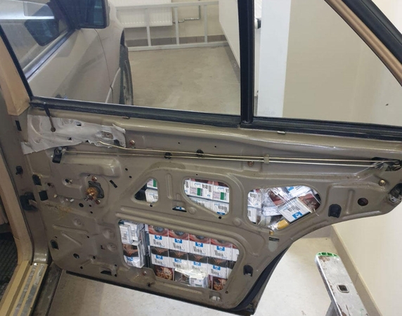 Cigaretes automobilyje gabenęs šalčininkietis nepergudravo VSAT pareigūnų 