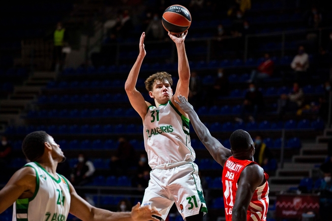 Be pralaimėjimų: „Žalgiris“ Belgrade įveikė „Crvena Zvezda“ komandą
