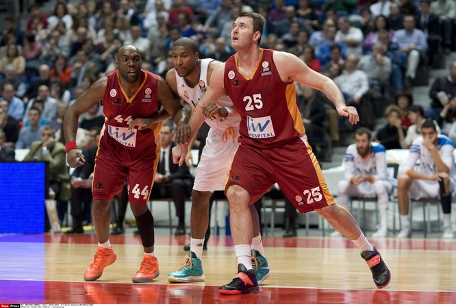 Stambulo "Galatasaray" klubas trejas rungtynes žais be žiūrovų