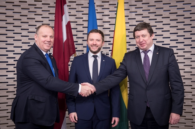 Gynybos ministrai abejoja, ar NATO ir Rusijos santykiai pagerės
