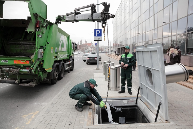 Vilnius svarsto trečdaliu atpiginti komunalinių atliekų išvežimą