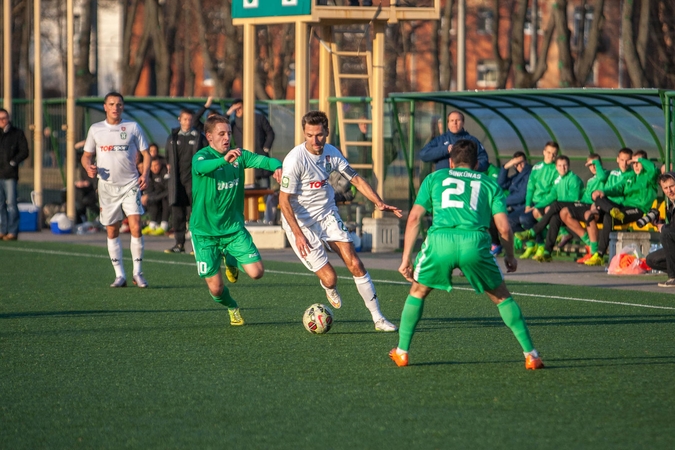 LFF taurės pusfinalis: "Žalgiris" be vargo sudorojo "Spyrį"