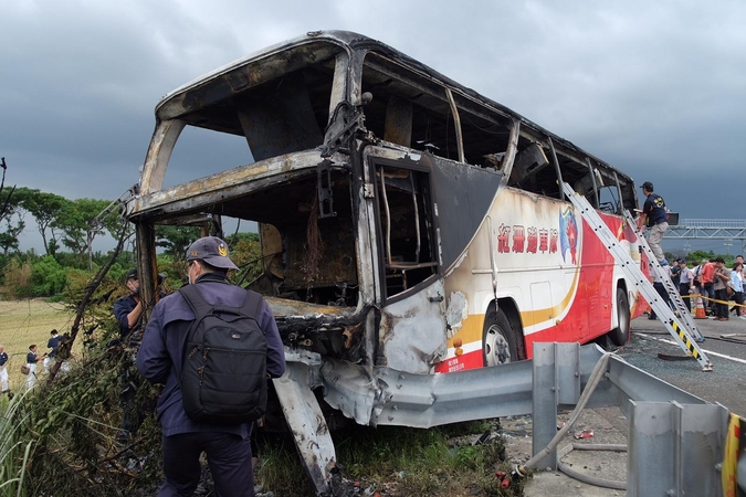 Užsidegus autobusui Taivane žuvo visi 26 keleiviai