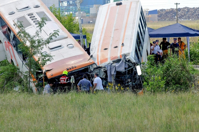 Autobusų kaktomuša Argentinoje, žuvo 13 žmonių