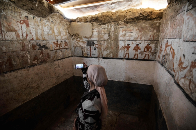 Egipto archeologai pademonstravo 4,7 tūkst. metų senumo kapą