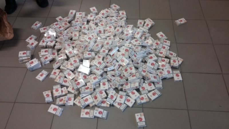 Cigaretęs vežęs kaunietis melavo, kad tai – anglys