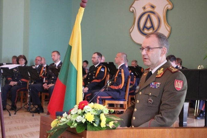 Lietuvos generolas baigė vadovauti Baltijos gynybos koledžui
