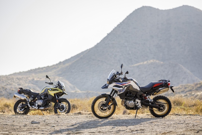 „BMW Motorrad“ tarptautinėje parodoje pristato keturias naujienas