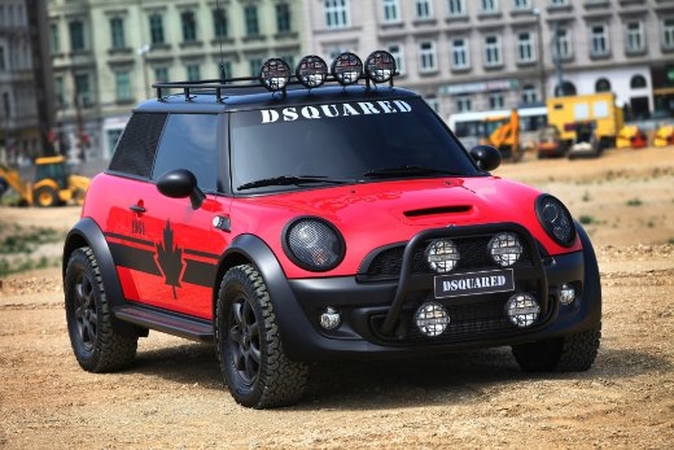 Pirmą kartą Baltijos šalyse – „Mini“ automobilių klubų suvažiavimas