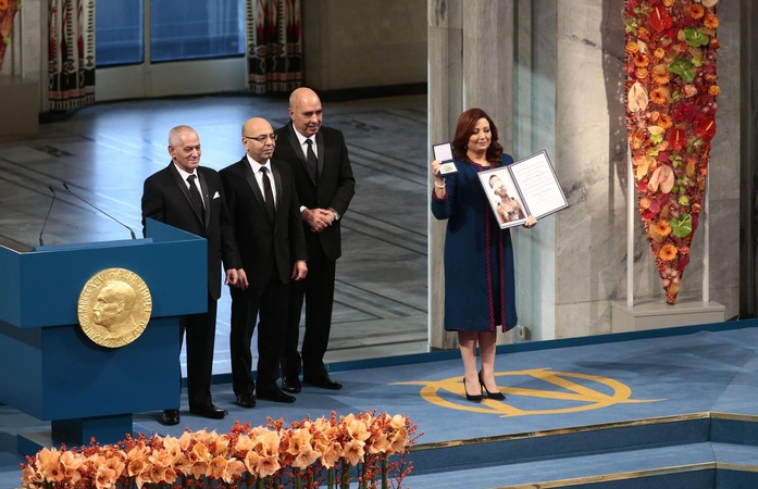 Tuniso demokratijos sergėtojams įteikta Nobelio taikos premija