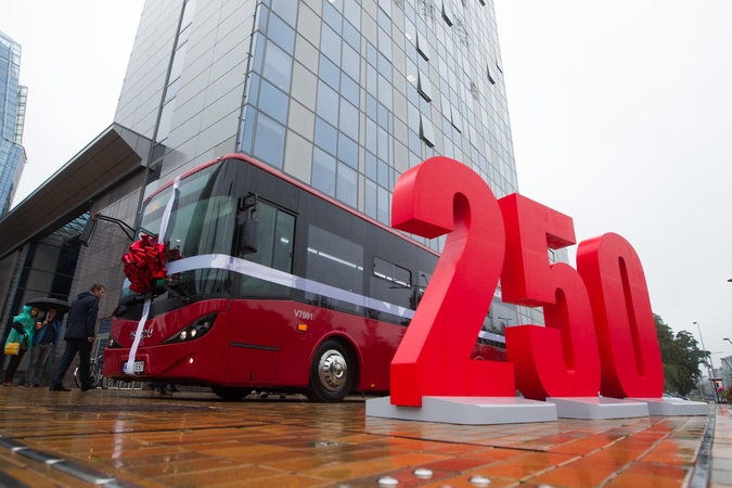 Pirkinys: 6 iš 10 sostinės gatvėmis riedančių autobusų bus nauji