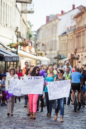 Eitynės už kūdikius priminė: stebuklų būna