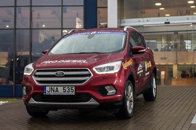 „Ford Kuga“ debiutuoja Lietuvos „Metų automobilio“ rinkimuose