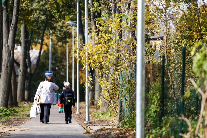 Šalia rekonstruotos K. Petrausko gatvės – naujas pėsčiųjų takas