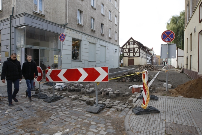 Procesas: akmenimis dar reikia iškloti apie trečdalį Daržų gatvės.