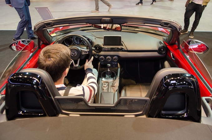 „Žalgirio“ arenoje – tviskanti automobilių paroda